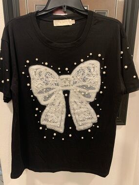 LC Waikiki Black Short Sleeve Tee with White Bow and Pearl Accents